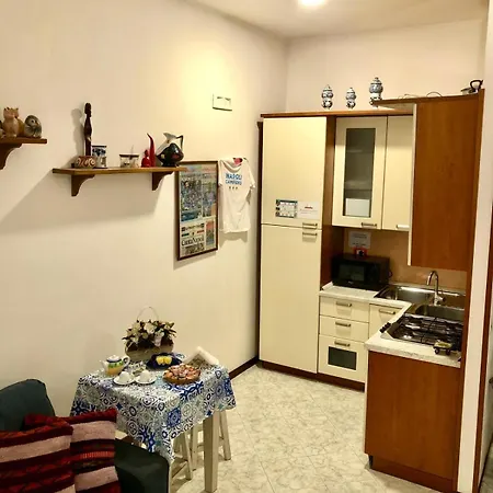 Casa Gamilia Neapol