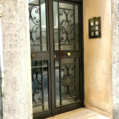 Apartament Casa Gamilia Neapol