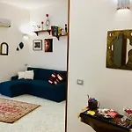 Casa Gamilia *